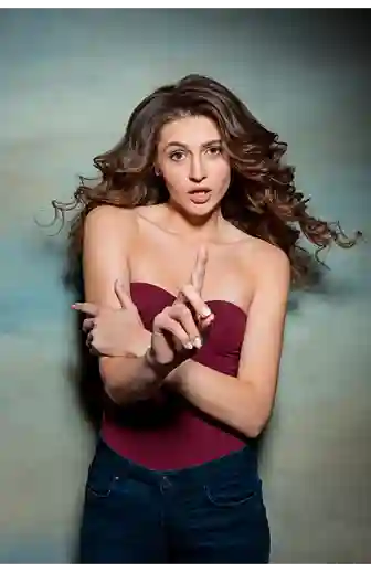 Escort Service in Noida